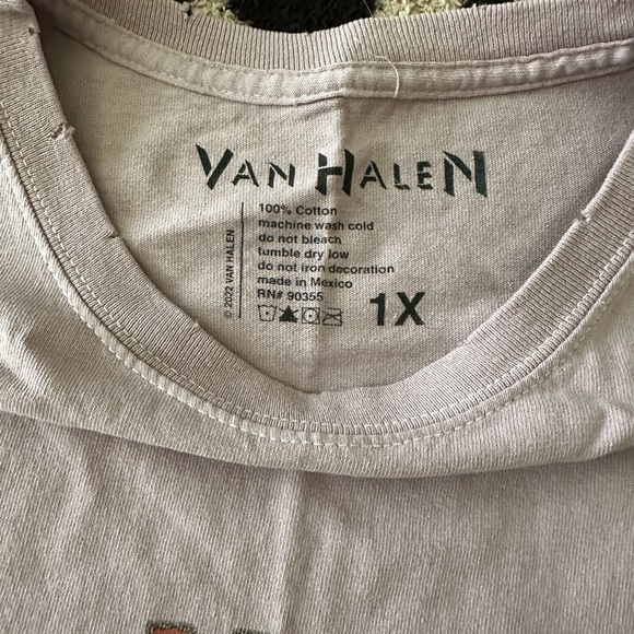 Van Halen Lilac Oversized Tee - Picture 3 of 4